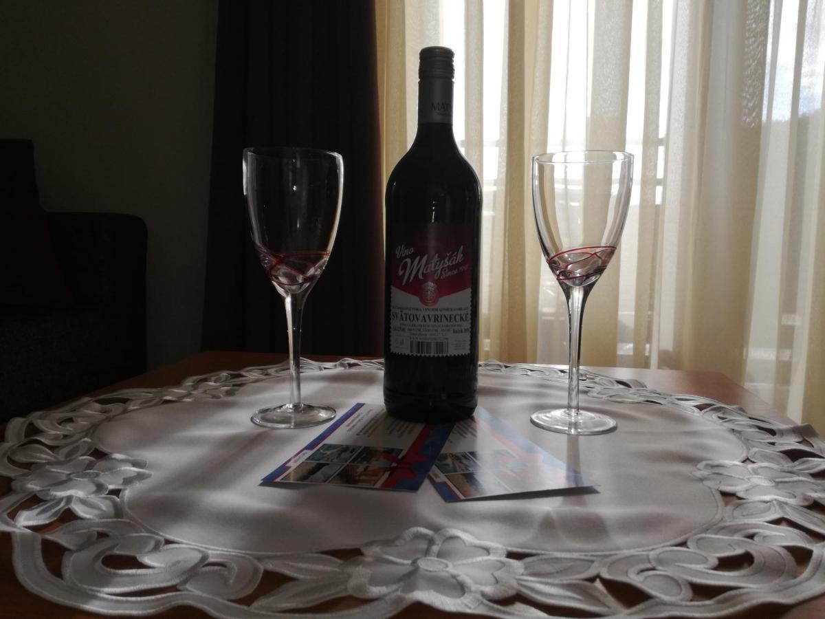 Luxury Apartment Bešeňová Екстериор снимка