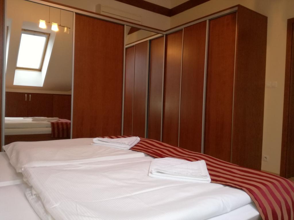Luxury Apartment Bešeňová Екстериор снимка